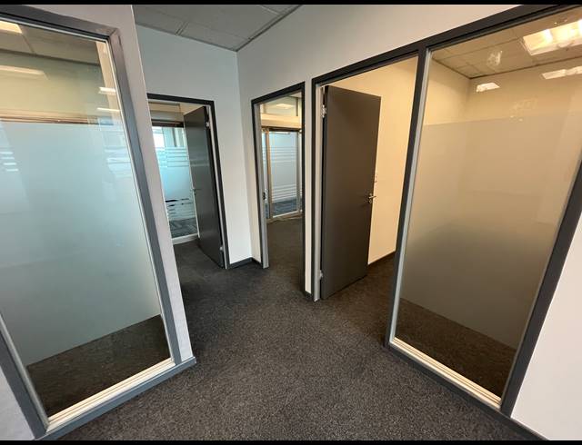 339M² OFFICE TO LET IN FORESHORE